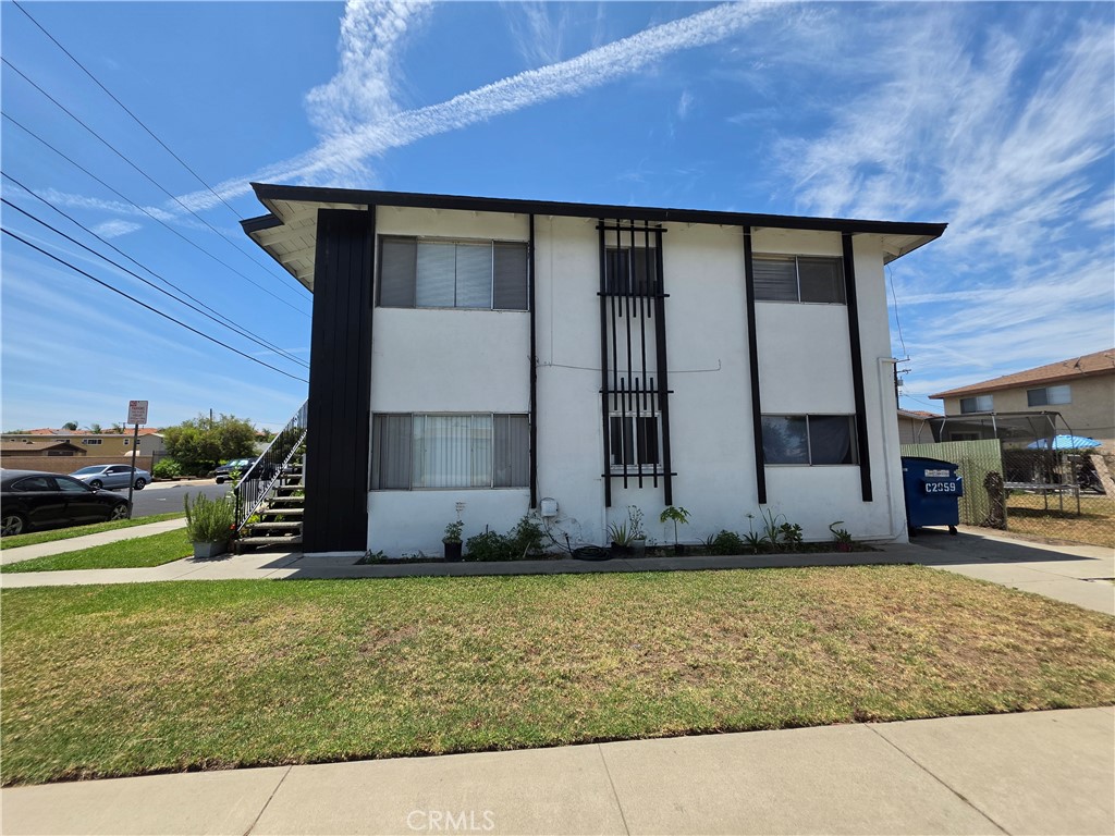 901 Carob Way C Property Photo 2
