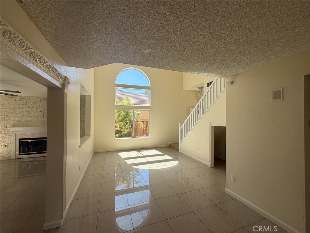 507 Coudures Way Property Photo 5