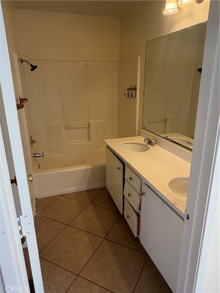 507 Coudures Way Property Photo 17