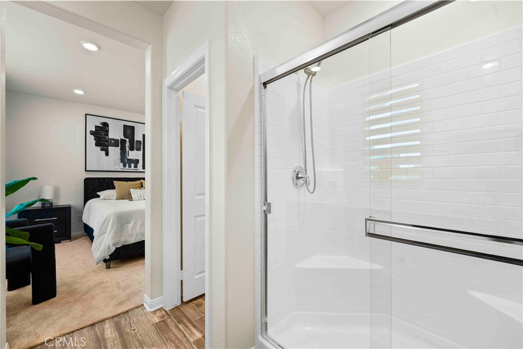 10618 Paramount Property Photo 14