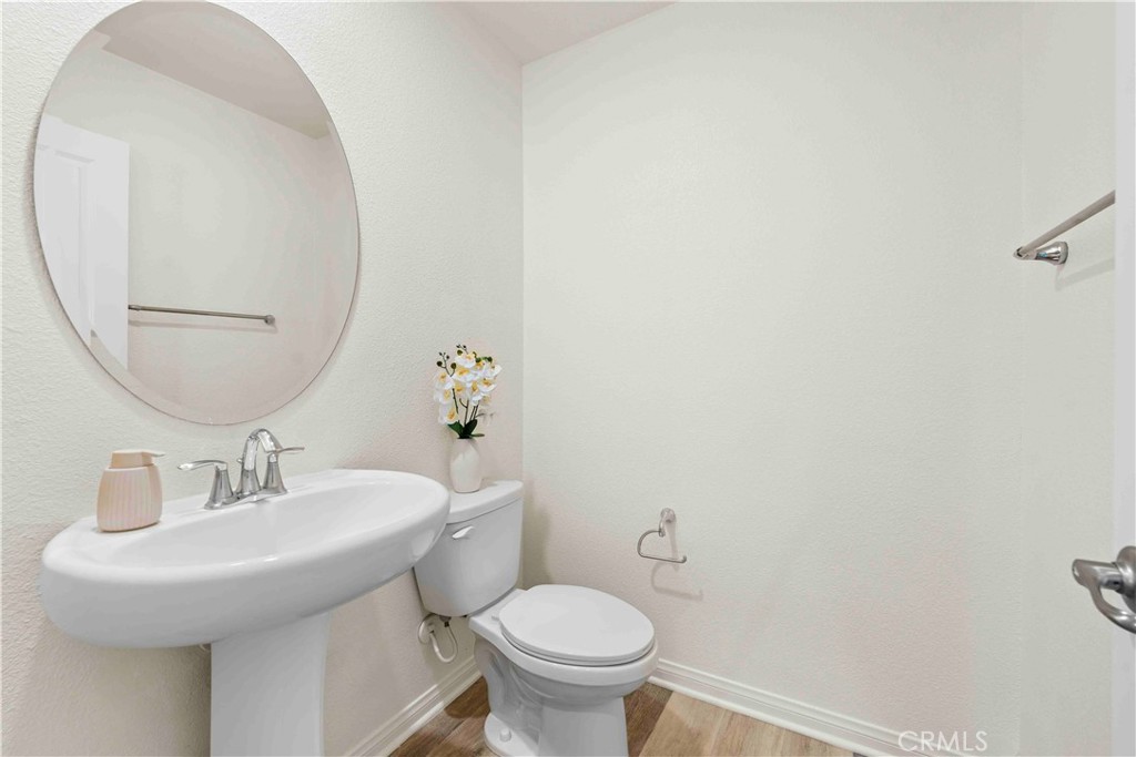 10618 Paramount Property Photo 20
