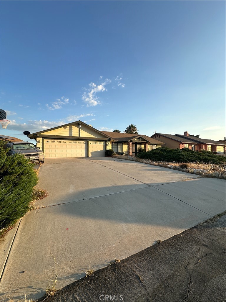 12581 Sunset Road Property Photo 1