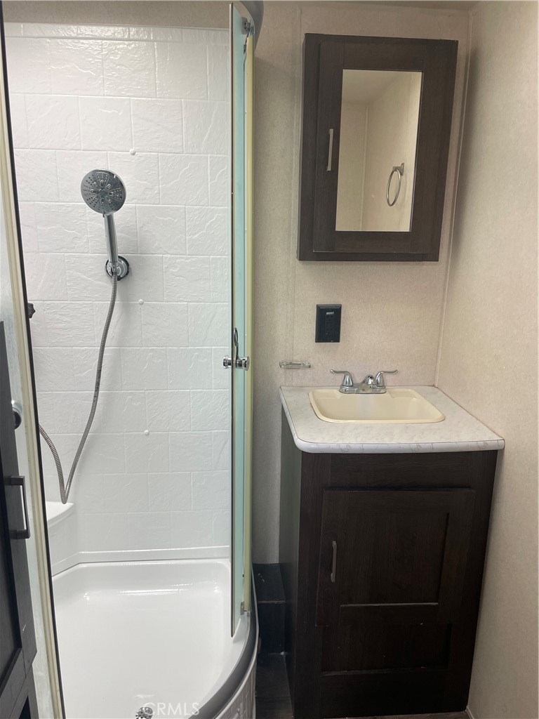 795 47 Property Photo 6