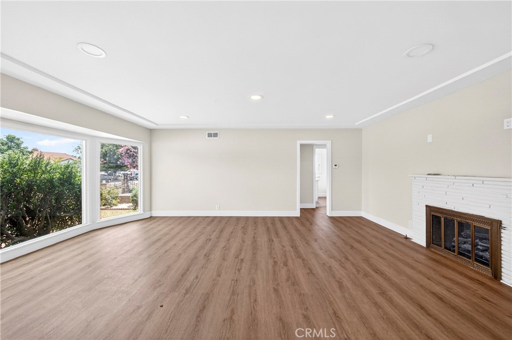 639 N Nora Property Photo 14