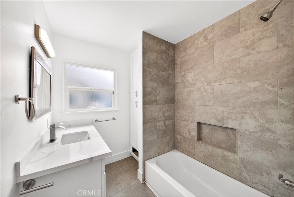 639 N Nora Property Photo 32