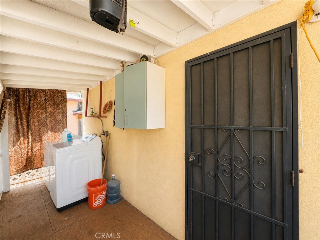 3942 Gleason Street Property Photo 38