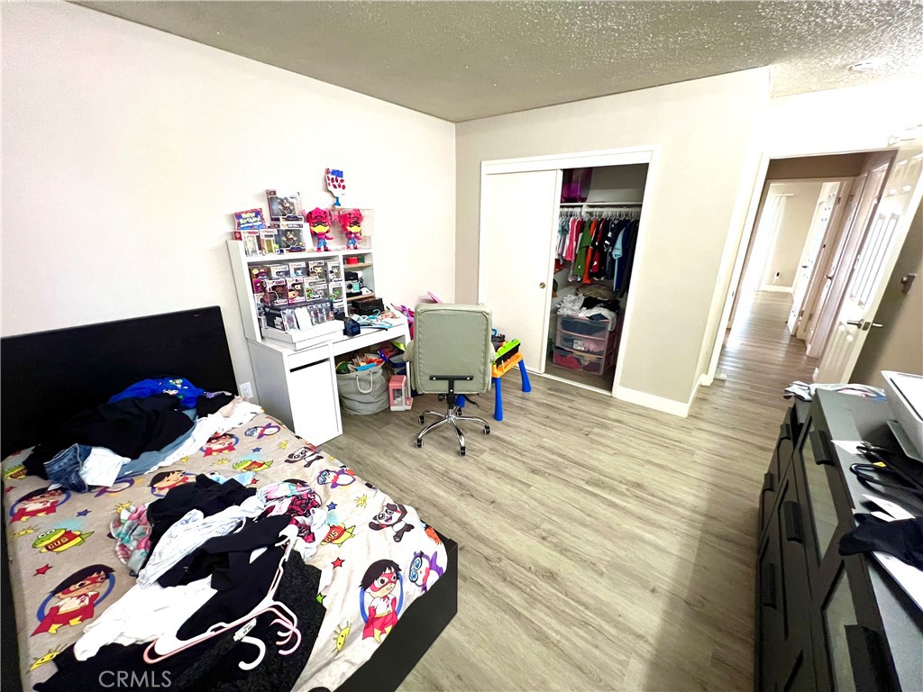 15712 Pasadena 8 Property Photo 4