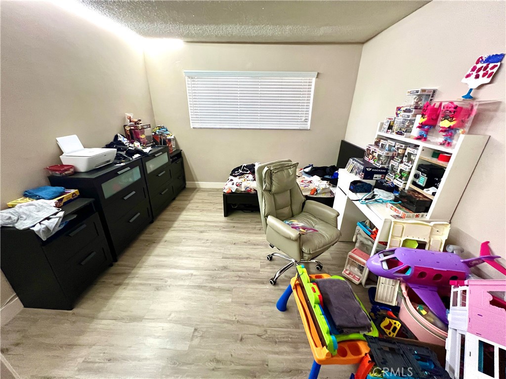 15712 Pasadena 8 Property Photo 5