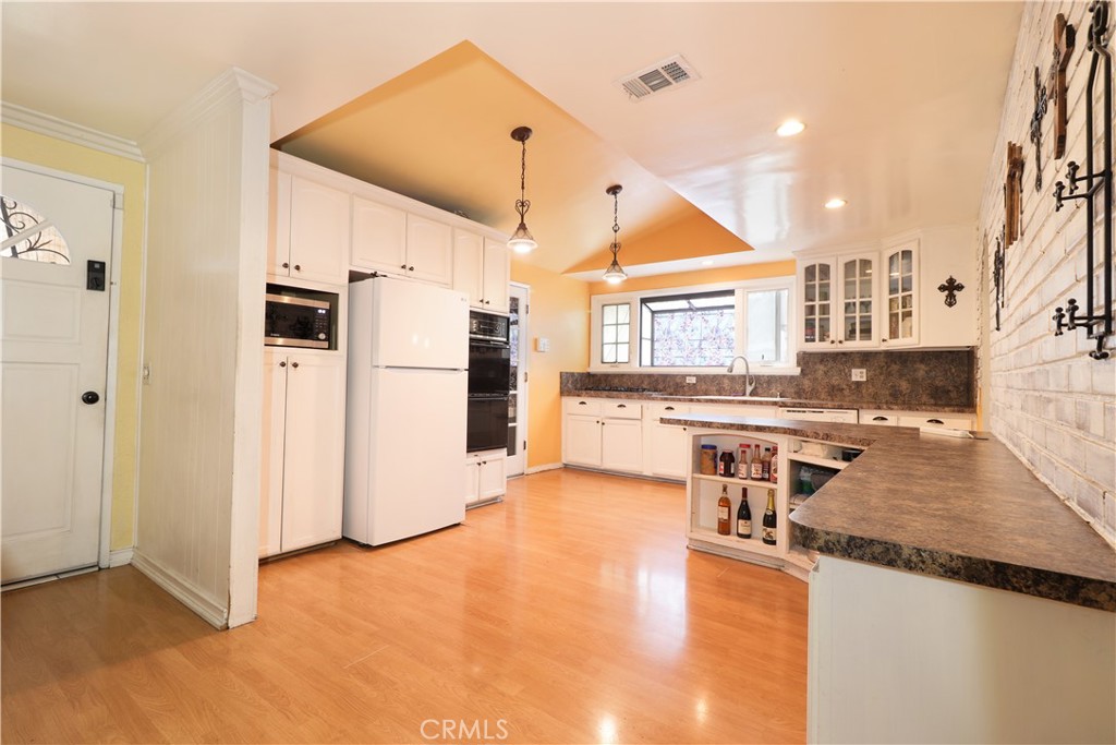 3309 Friendswood Property Photo 3