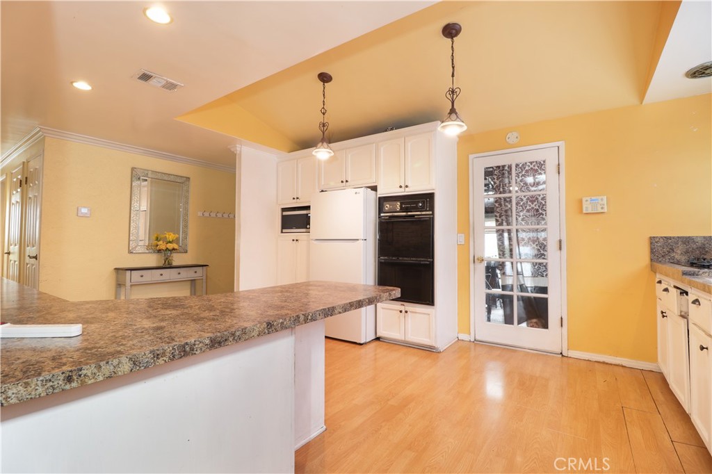 3309 Friendswood Property Photo 4