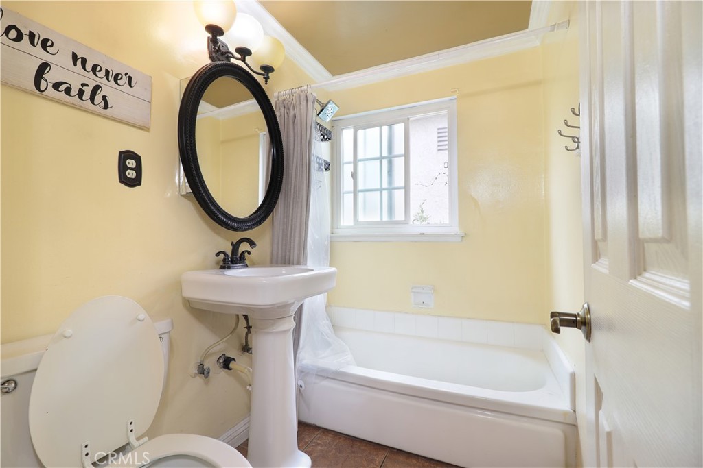 3309 Friendswood Property Photo 19