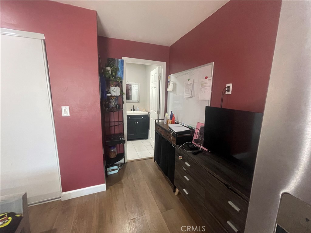 6214 S Western Property Photo 7