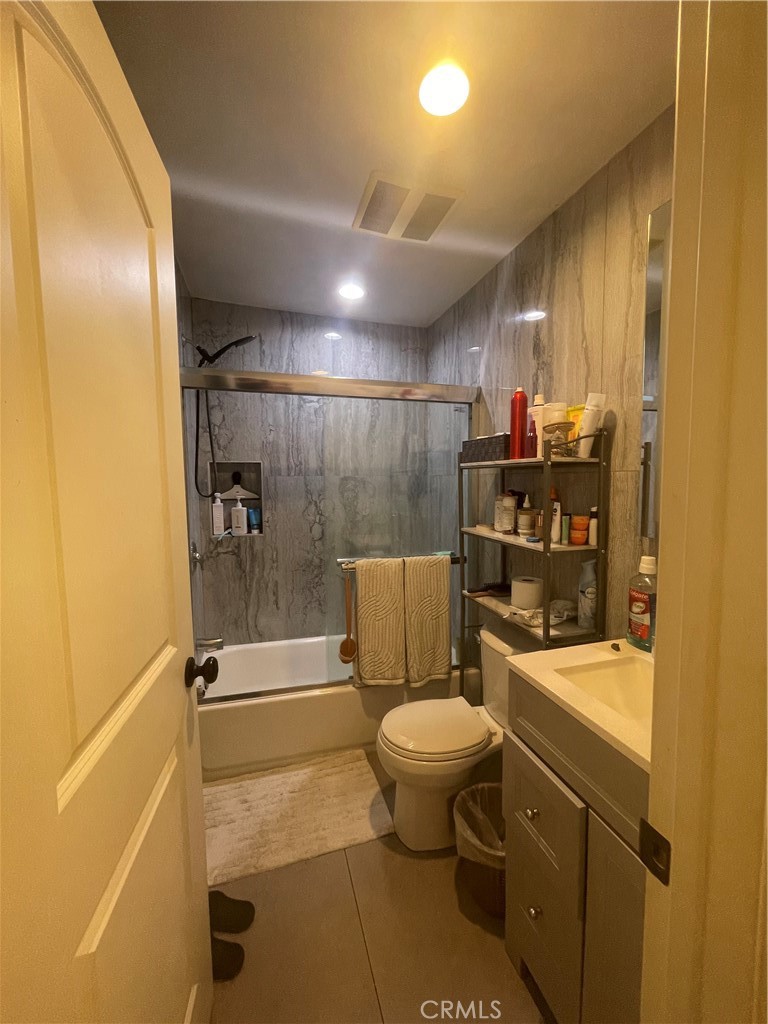 6214 S Western Property Photo 15