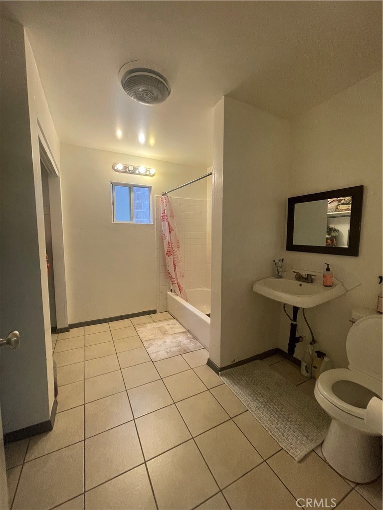 6214 S Western Property Photo 29