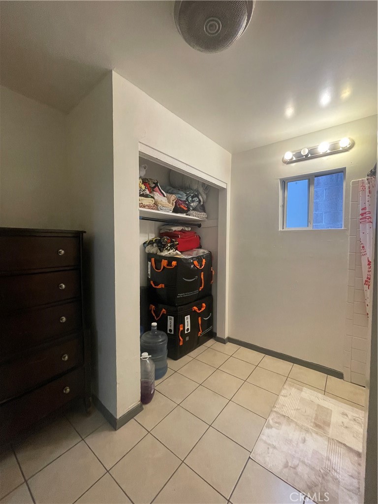 6214 S Western Property Photo 30