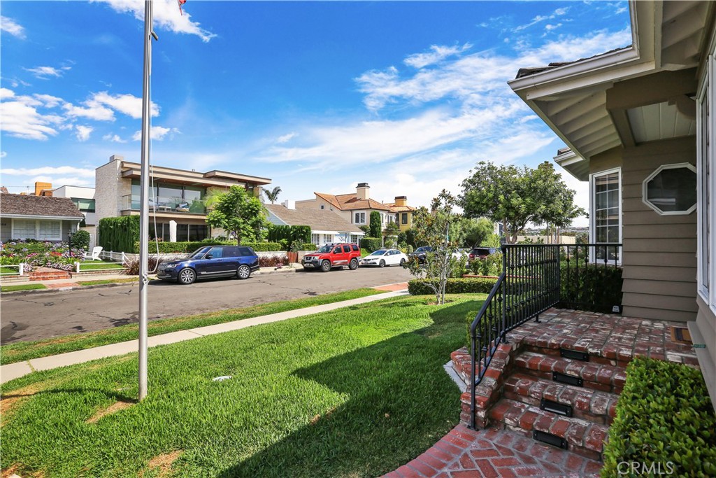 308 Orchid Avenue Property Photo 2