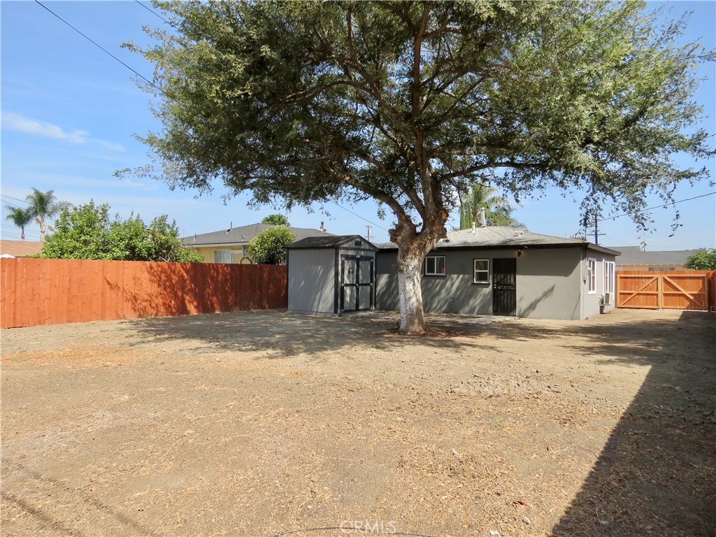4950 E San Rafael Property Photo 13