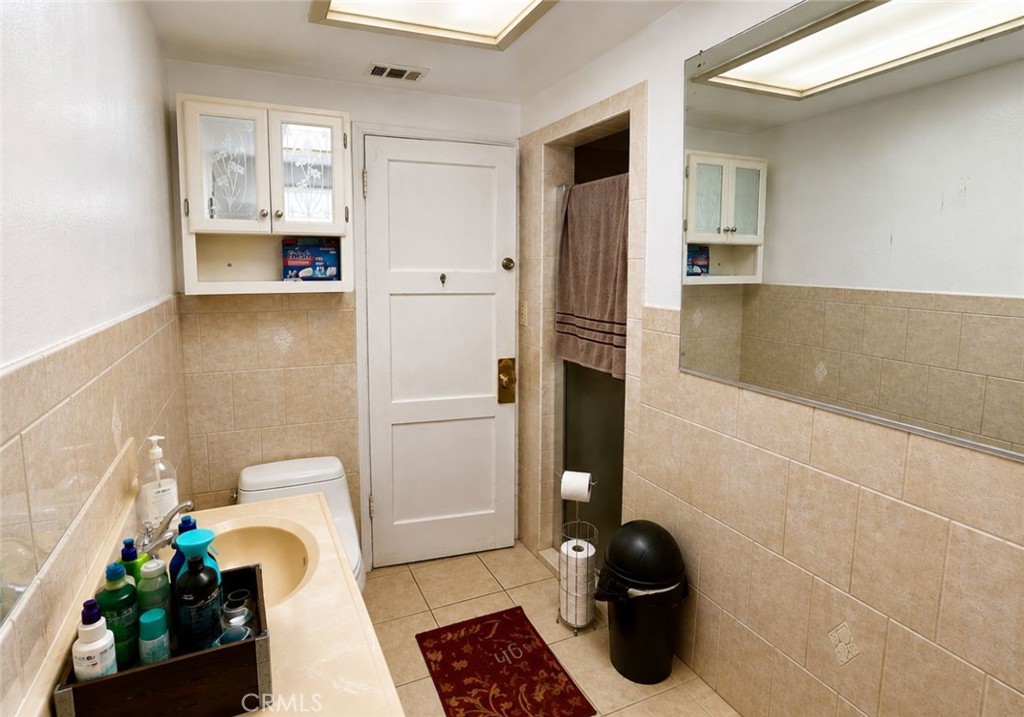 824 S 6th Property Photo 13