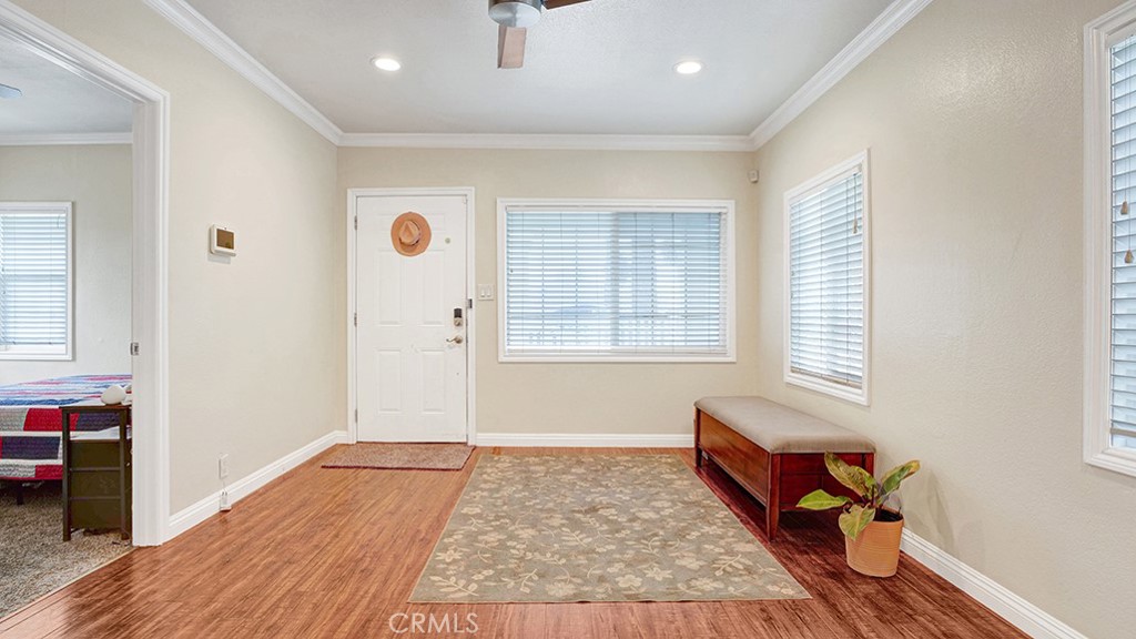 944 W Sepulveda Street Property Photo 3
