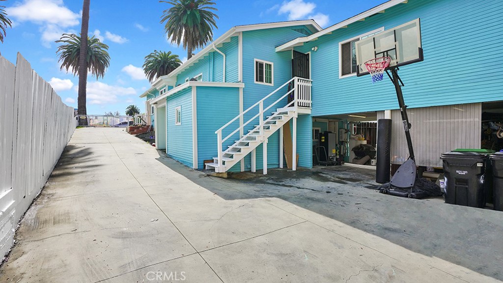 944 W Sepulveda Street Property Photo 25