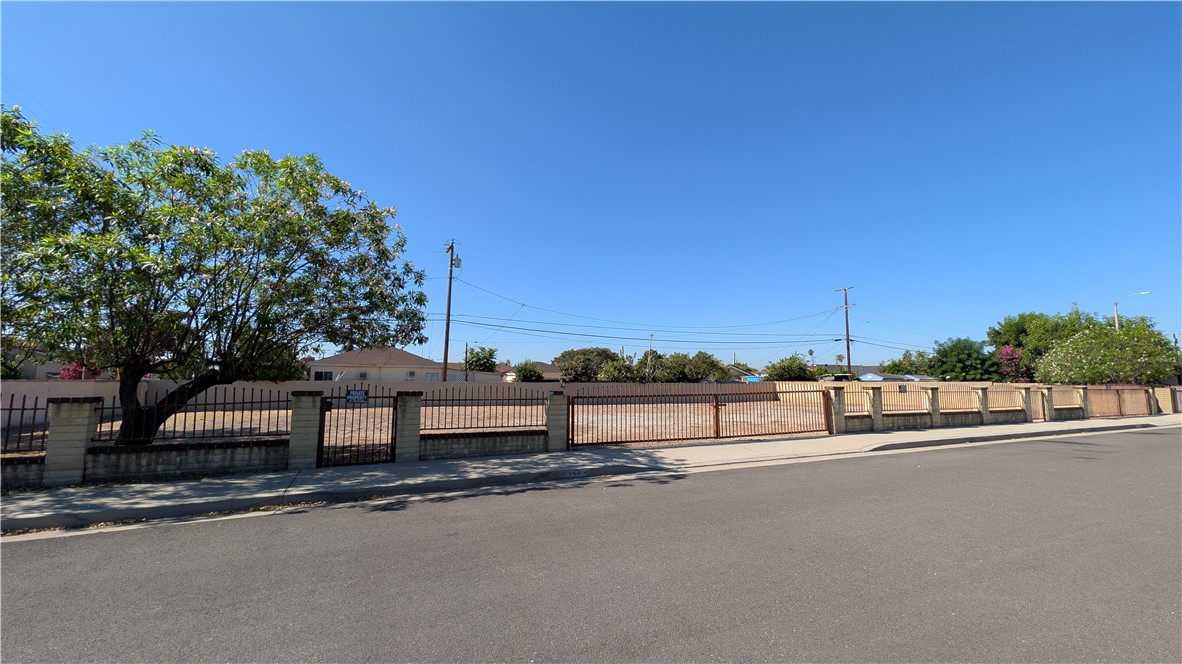 8780 Guess Property Photo 6
