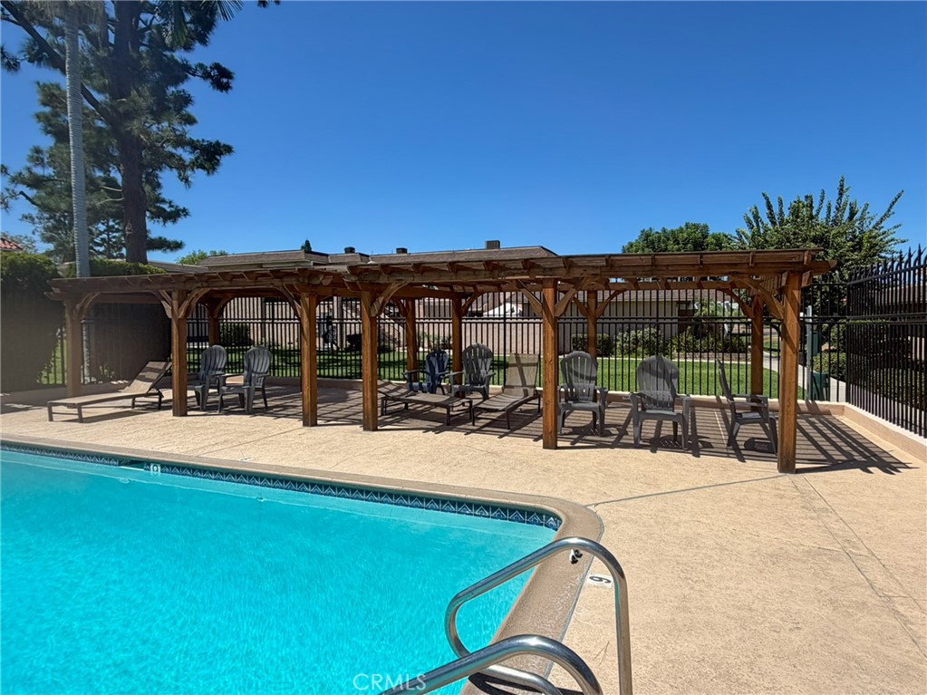855 Las Lomas B Property Photo 29