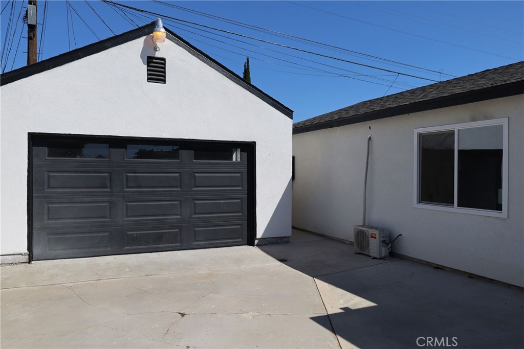 742 Simmons Property Photo 16