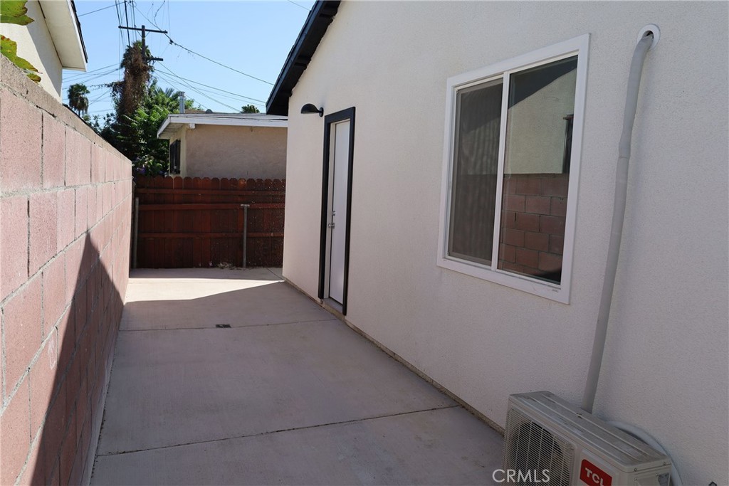 742 Simmons Property Photo 19