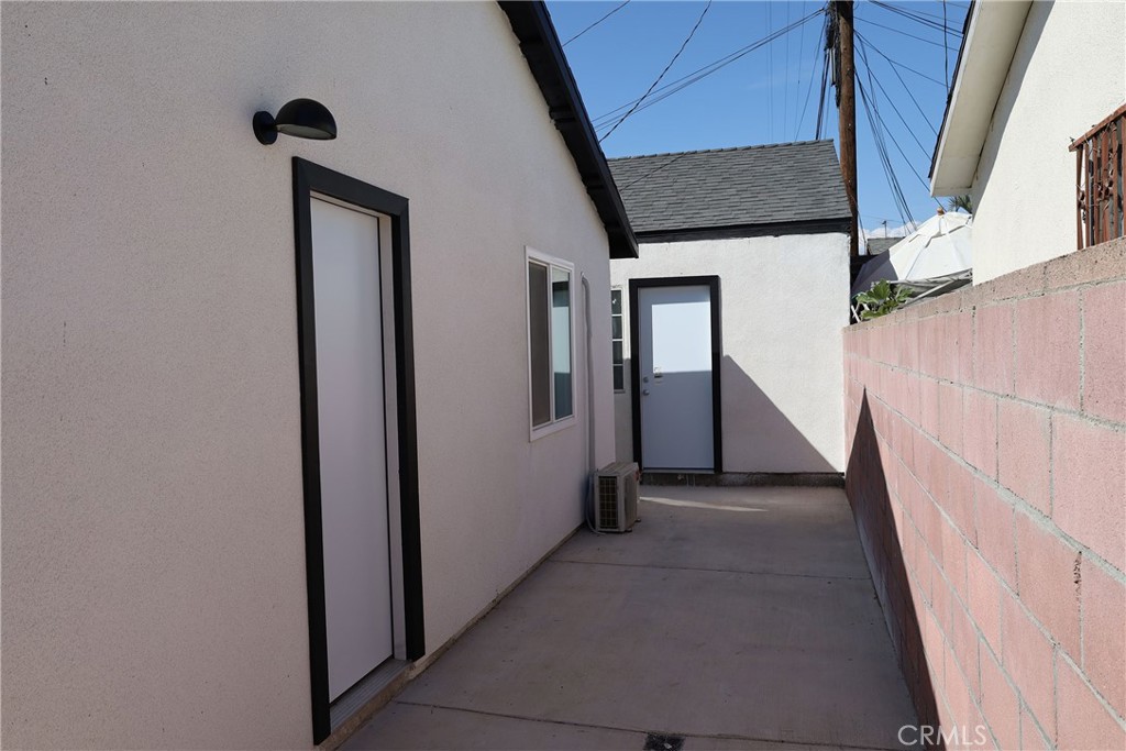 742 Simmons Property Photo 21