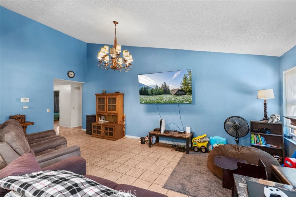 24530 Summerfield Drive Property Photo 7