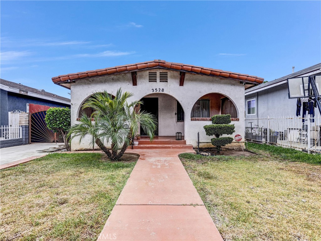 3528 Beswick Property Photo 2