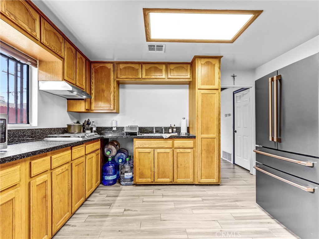 3528 Beswick Property Photo 11
