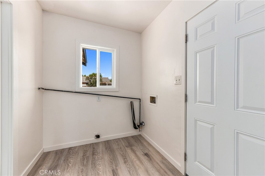 883 E Columbia Avenue Property Photo 18