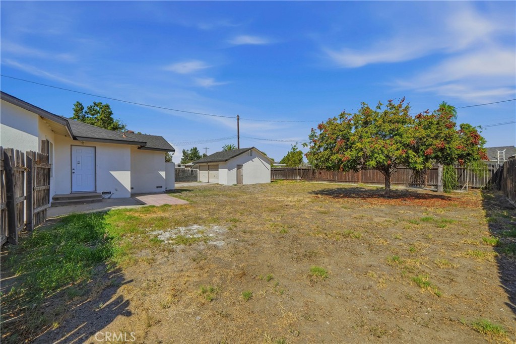883 E Columbia Avenue Property Photo 24