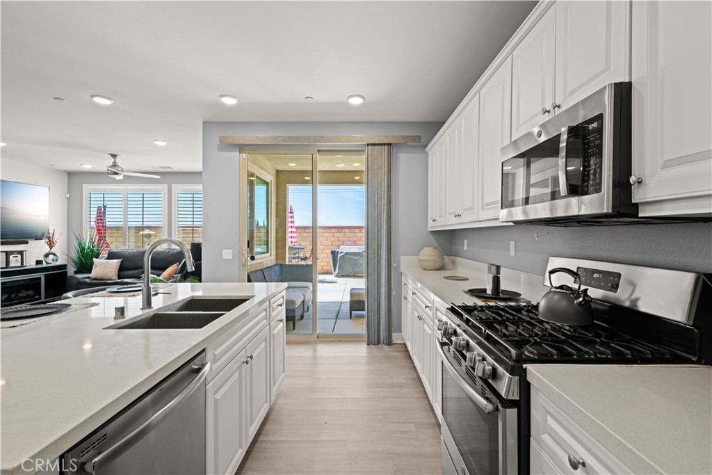 1519 Village Green Property Photo 13