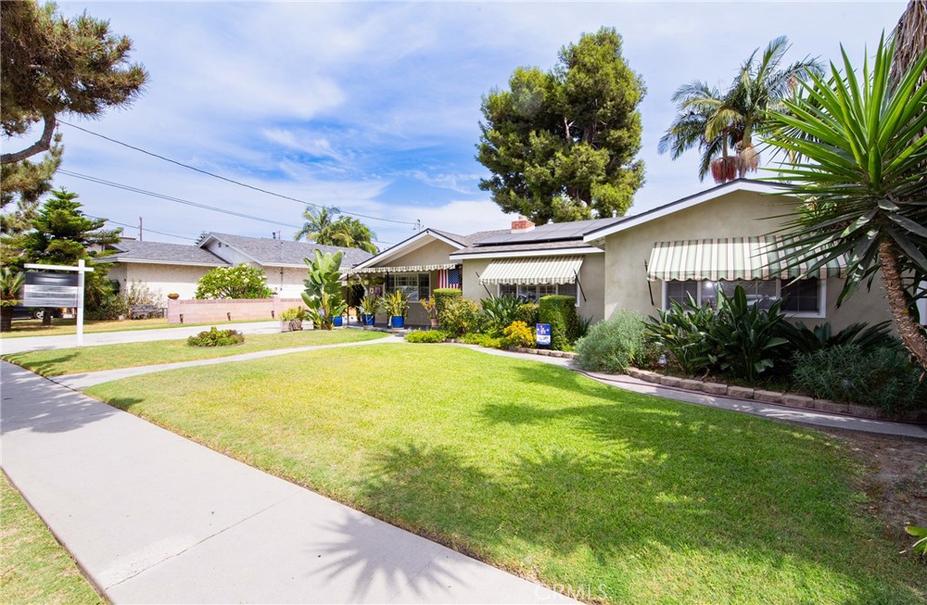 11926 Rives Avenue Property Photo 3