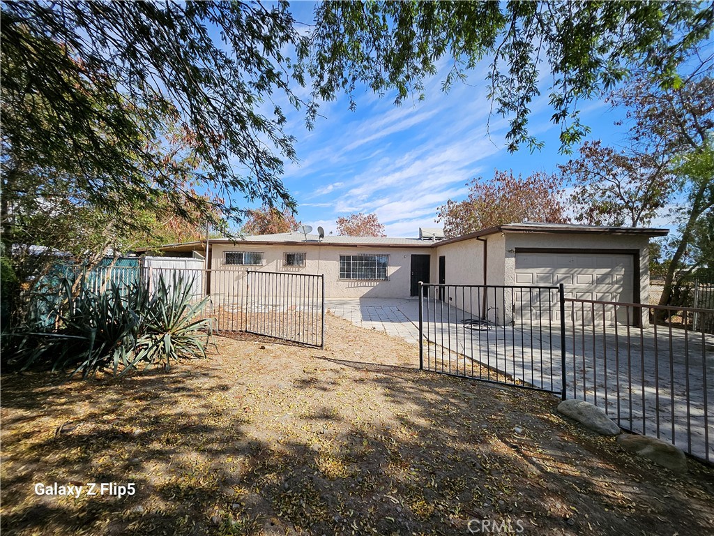 2184 Roosevelt Avenue Property Photo 3