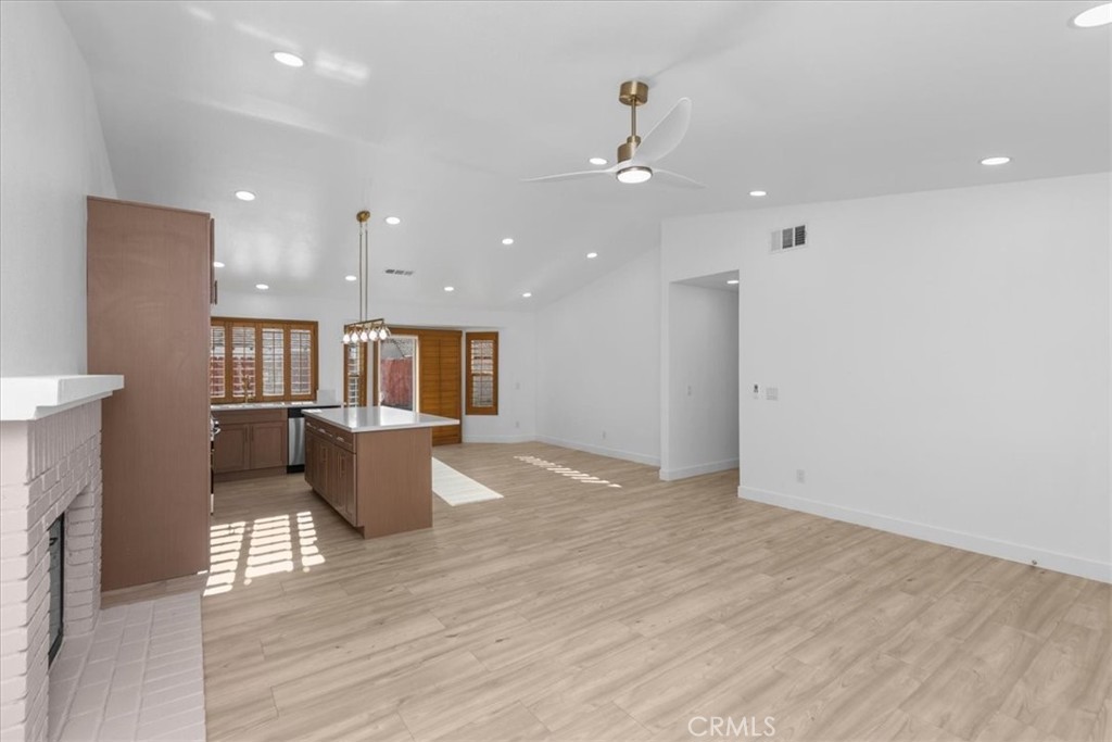 16800 Lake Victoria Property Photo 9