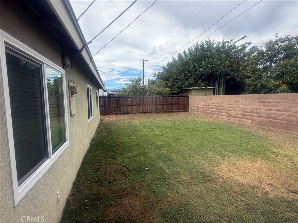 9785 Vine Property Photo 14