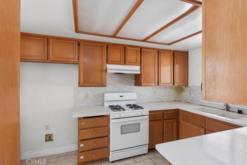 1534 Clyde Street Property Photo 15