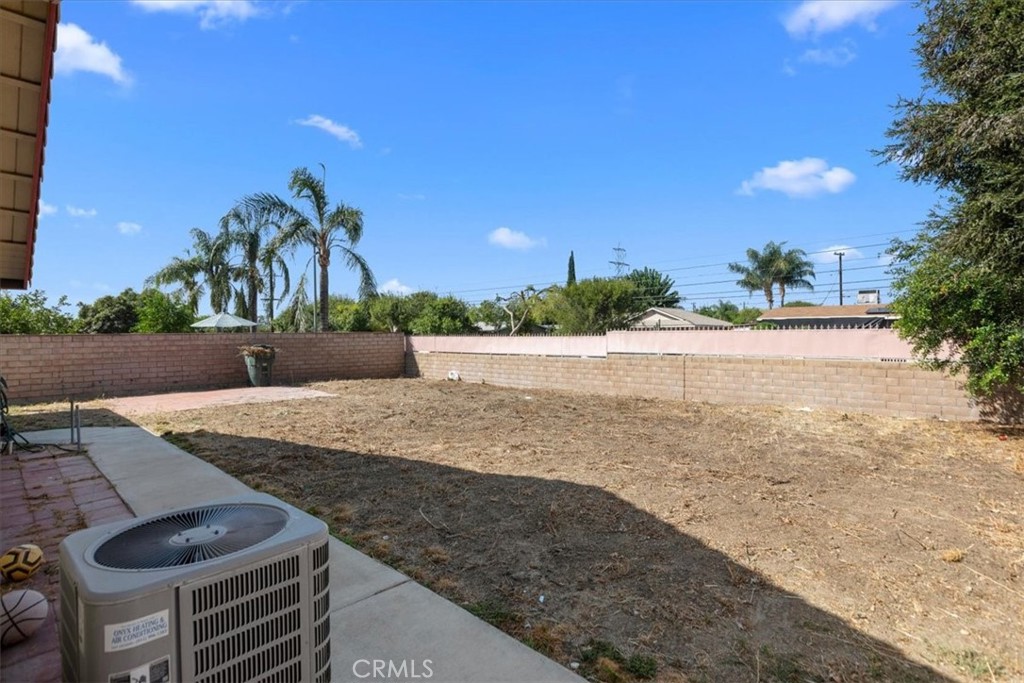 1534 Clyde Street Property Photo 33