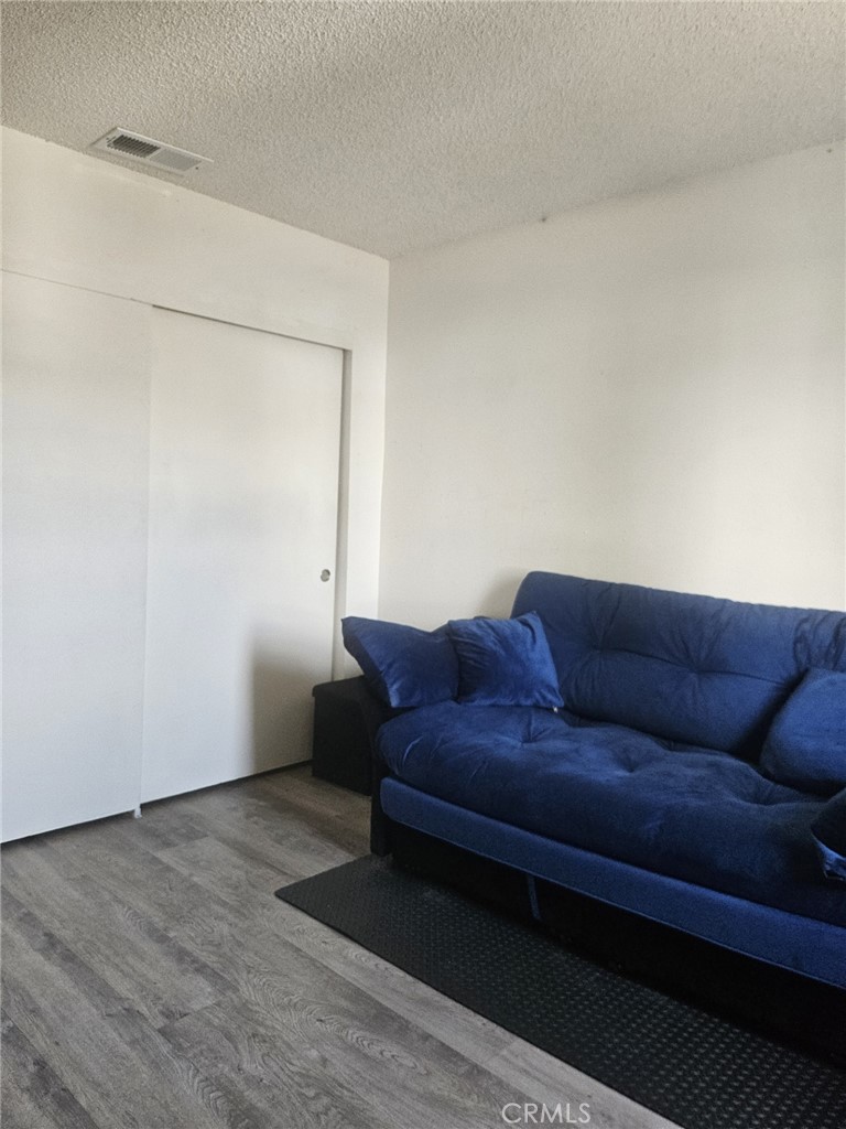 1025 N Tippecanoe Avenue Property Photo 17