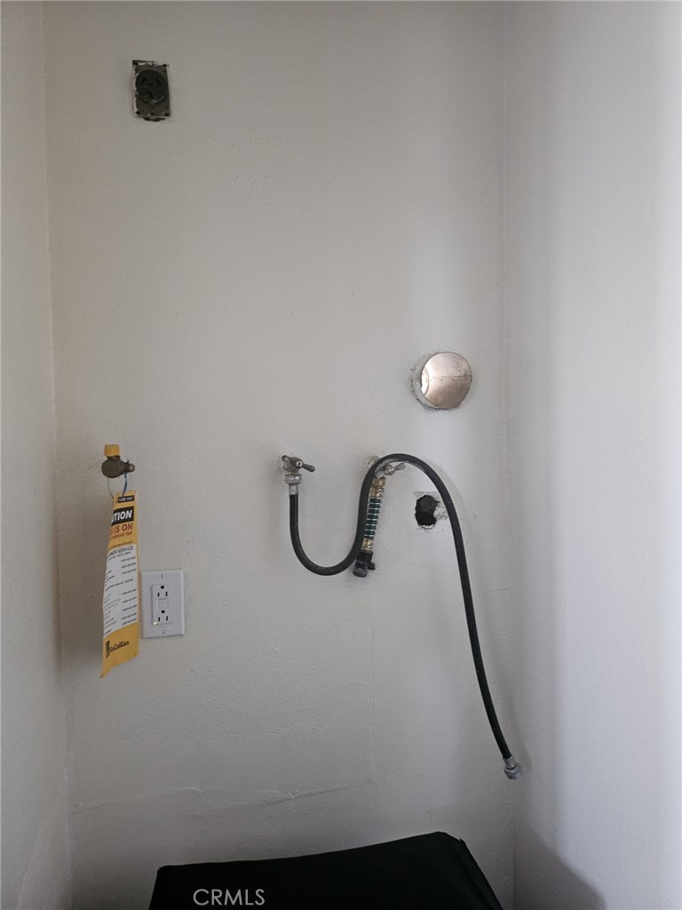 1025 N Tippecanoe Avenue Property Photo 18