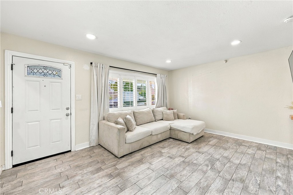 13223 Duffield Property Photo 3