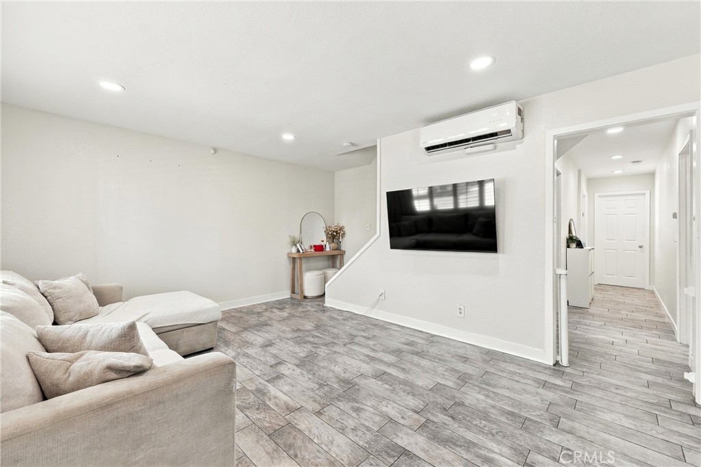 13223 Duffield Property Photo 4