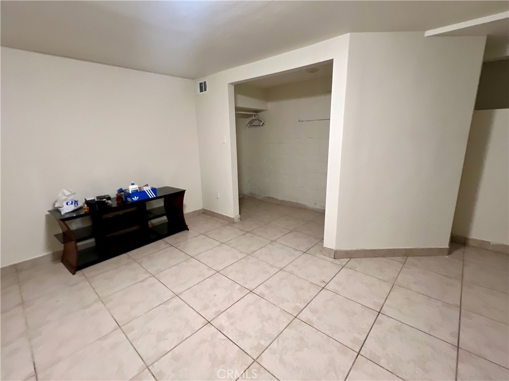 582 25th Property Photo 17