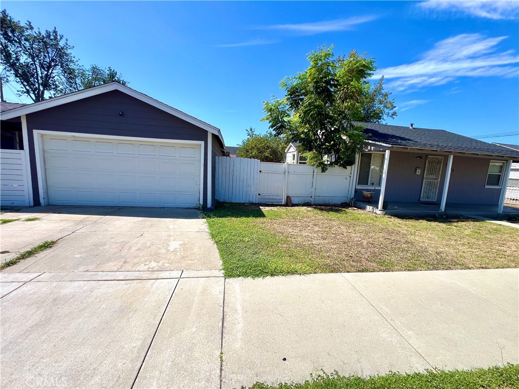 8603 Greenleaf Property Photo 4