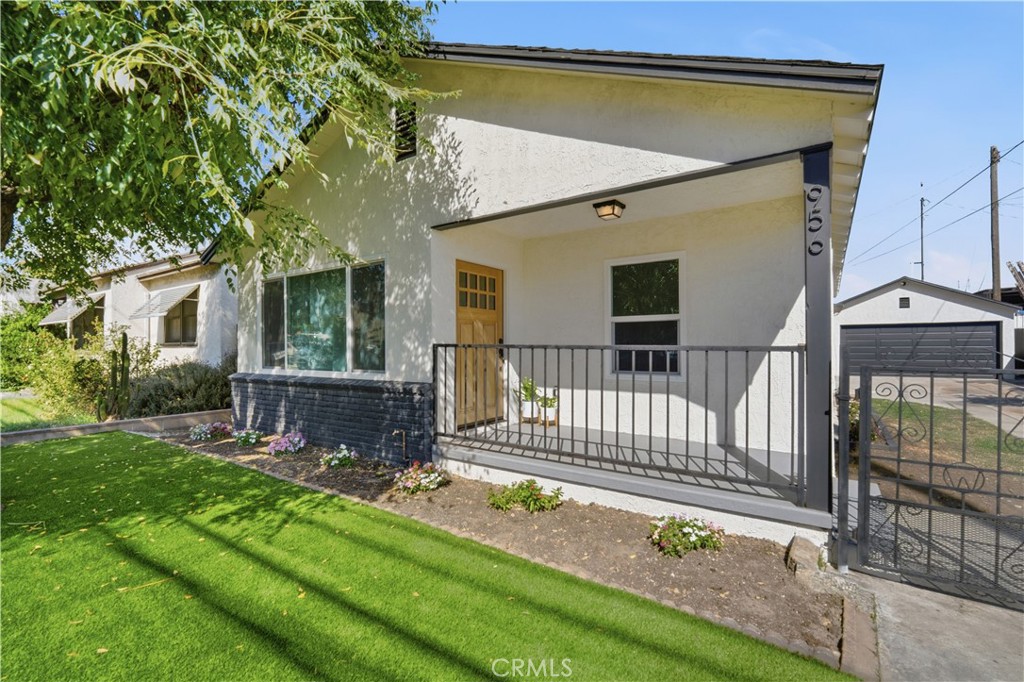 956 S Reservoir Property Photo 1