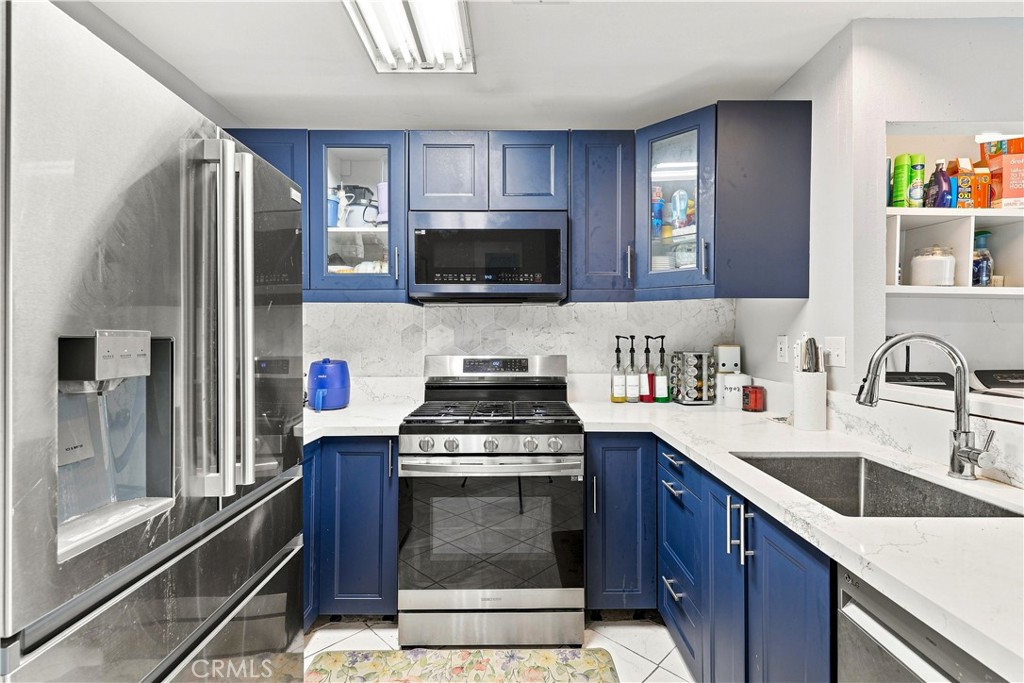 106 Racquet Club Property Photo 8