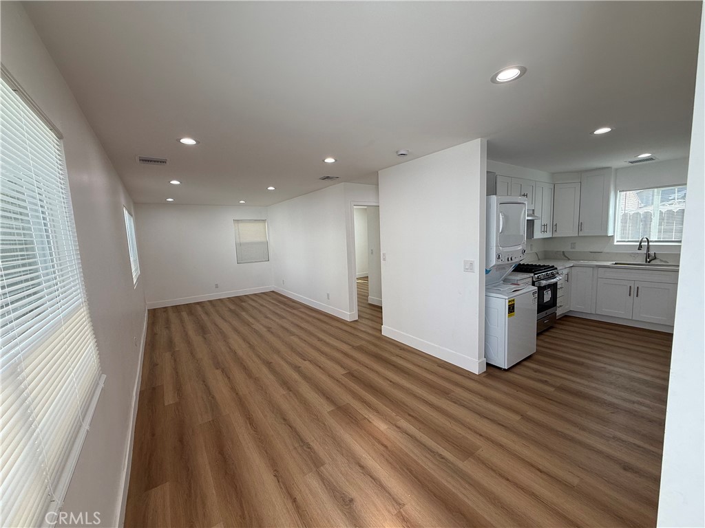 2808 Exposition Pl Property Photo 2
